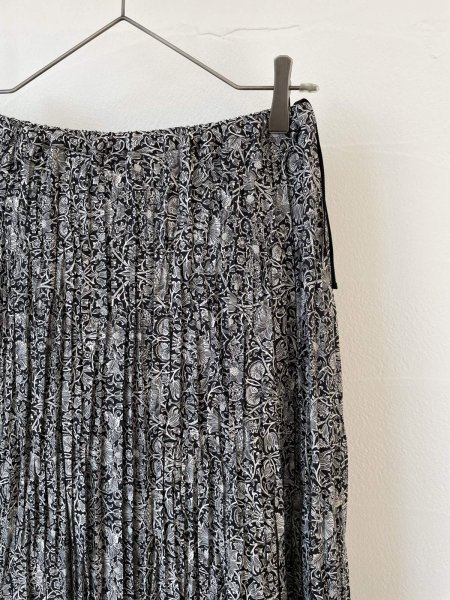 画像4: michel beaudouin　リバティタナローンMAX PLEATSスカート(LoddenWood） (4)