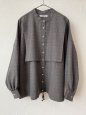 画像1: FABRIQUE en planete terre　washable stand collar blouse(グレー) (1)